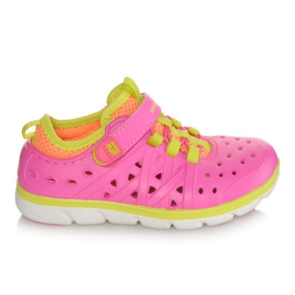 Stride Rite Kids Made2Play Phibian Water Shoes - Picture 2 of 8